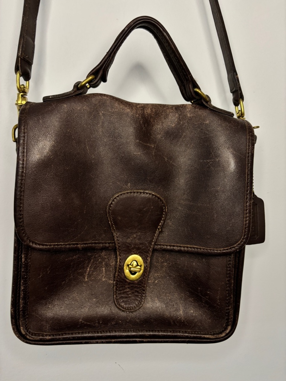 Coach 5130 Station Dark Brown Leather Distressed Crossbody Bag Gold Hardware